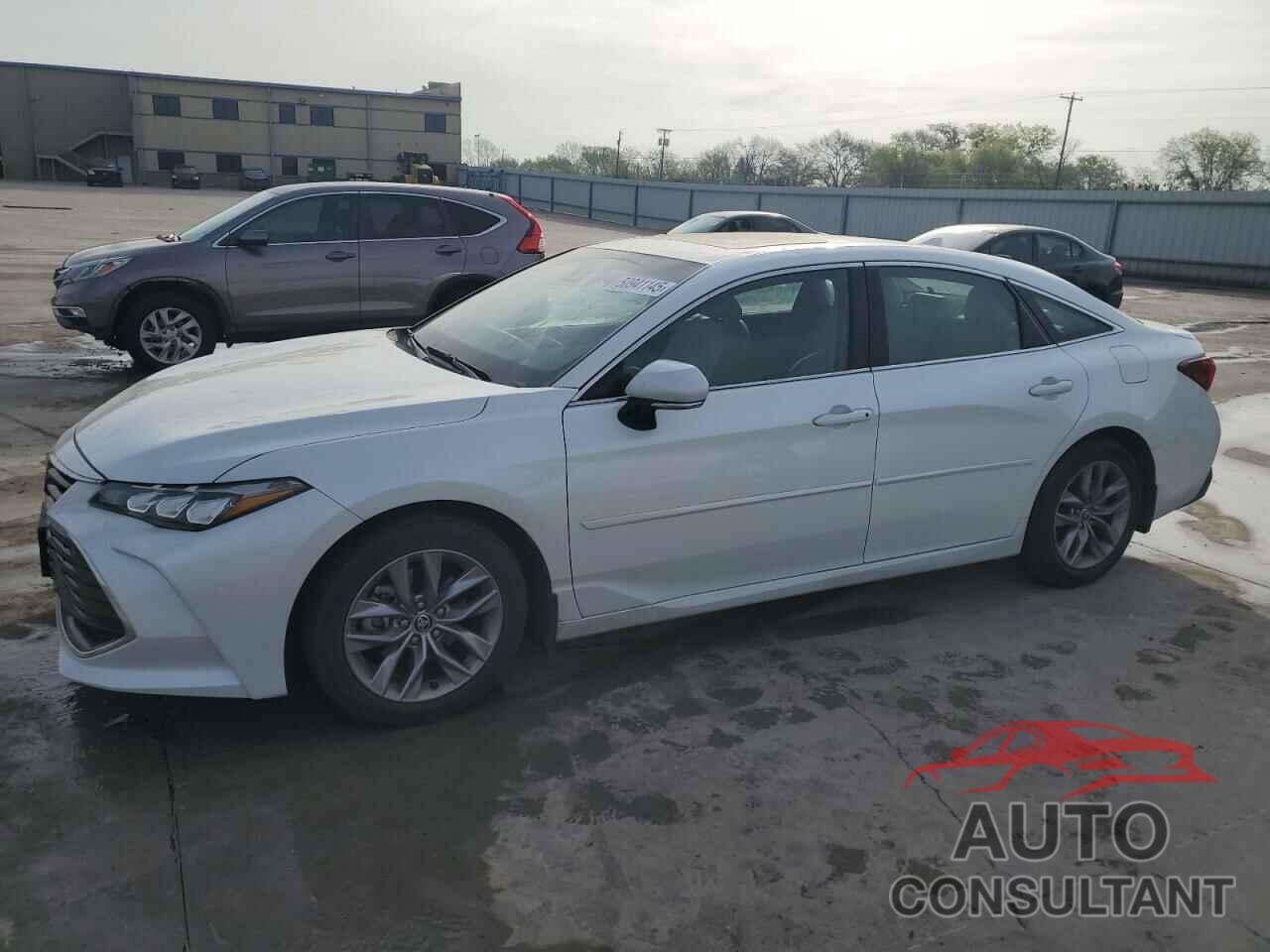 TOYOTA AVALON 2022 - 4T1AA1AB4NU014048
