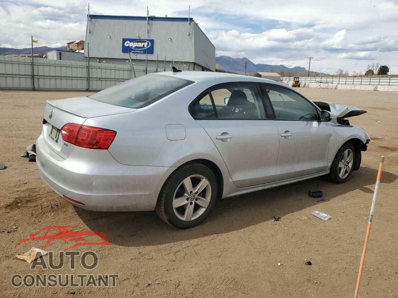 VOLKSWAGEN JETTA 2012 - 3VWLL7AJ3CM015515