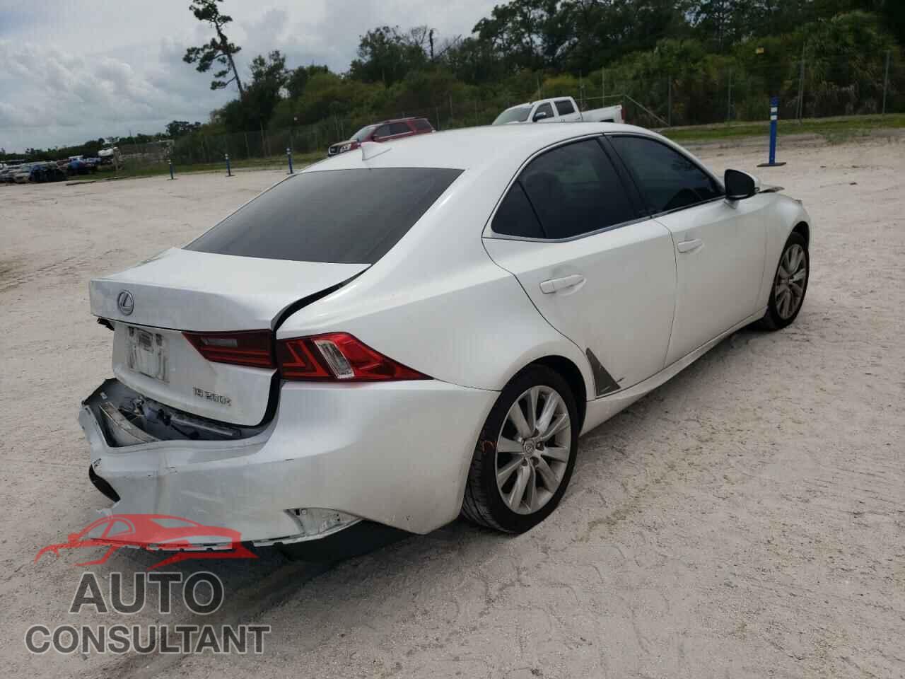 LEXUS IS 2016 - JTHBA1D21G5020437