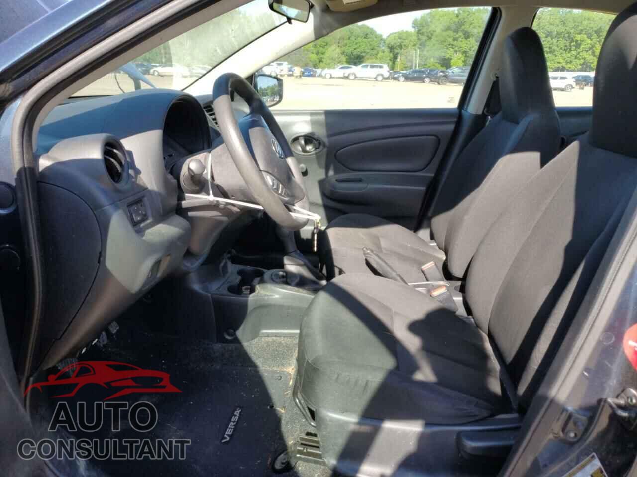 NISSAN VERSA 2017 - 3N1CN7AP3HL888134