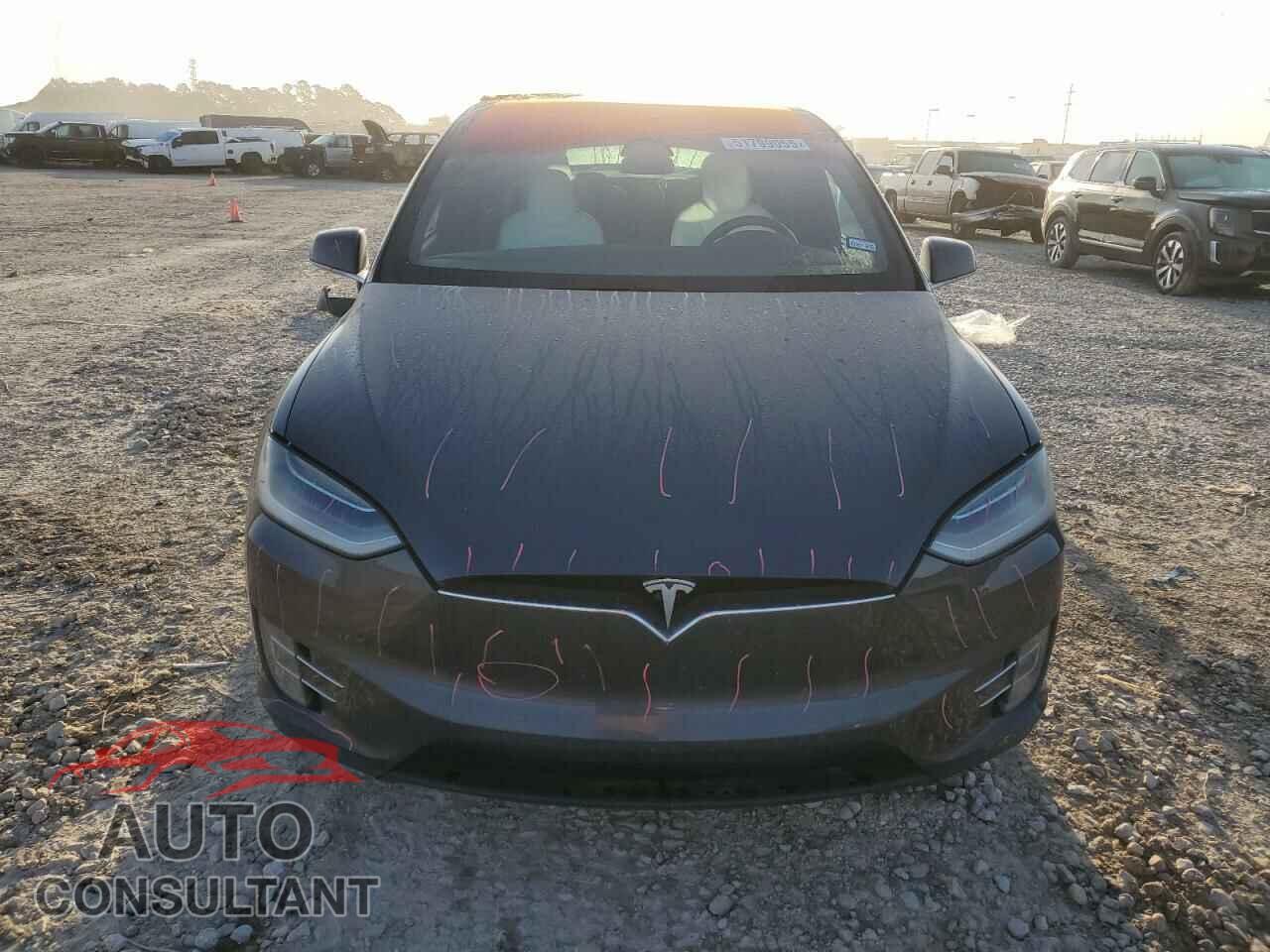 TESLA MODEL X 2017 - 5YJXCBE24HF053891