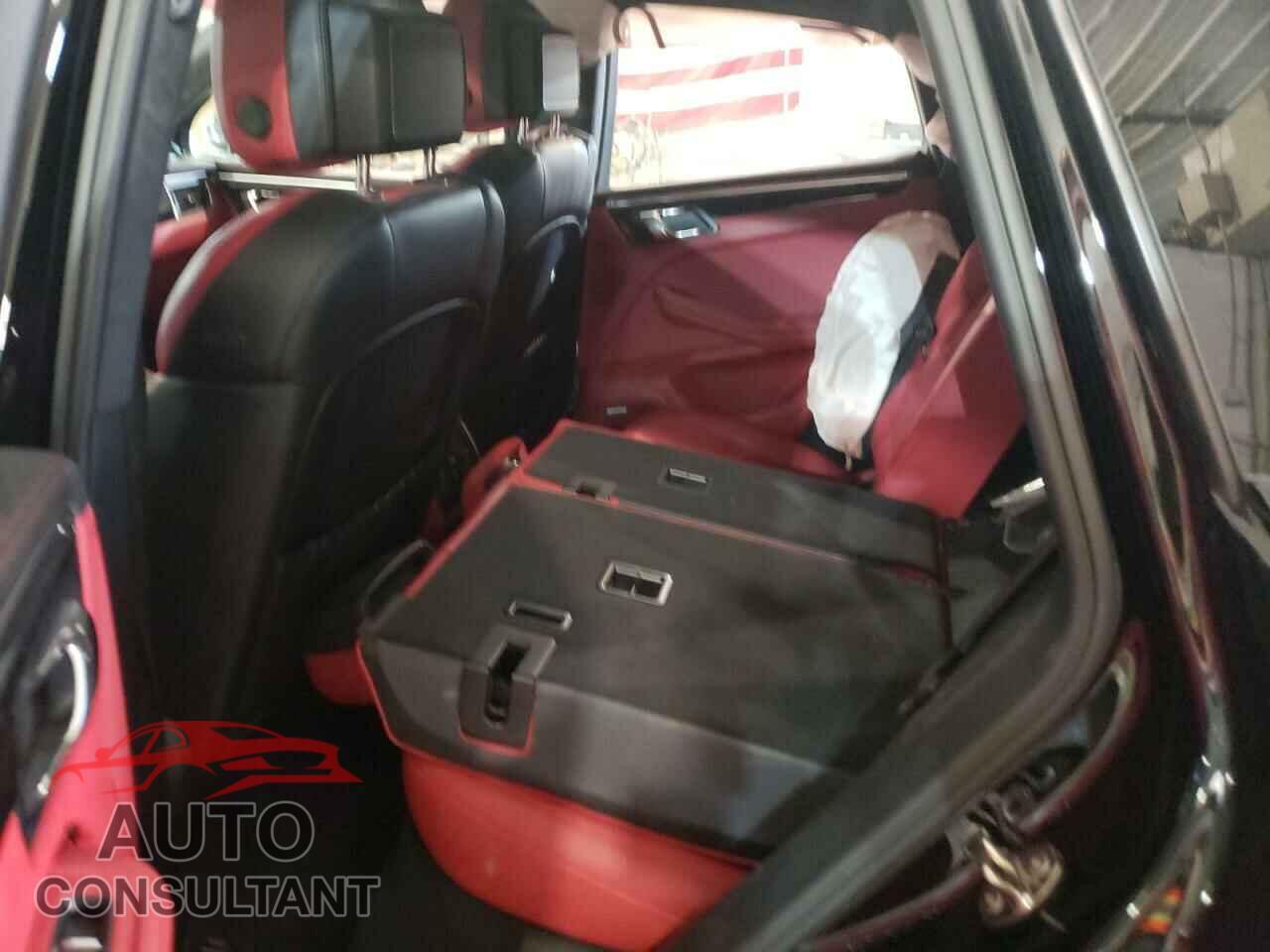PORSCHE MACAN 2016 - WP1AF2A50GLB94724