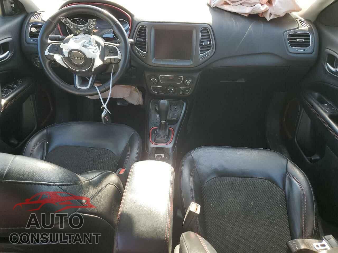 JEEP COMPASS 2019 - 3C4NJDDB2KT688417