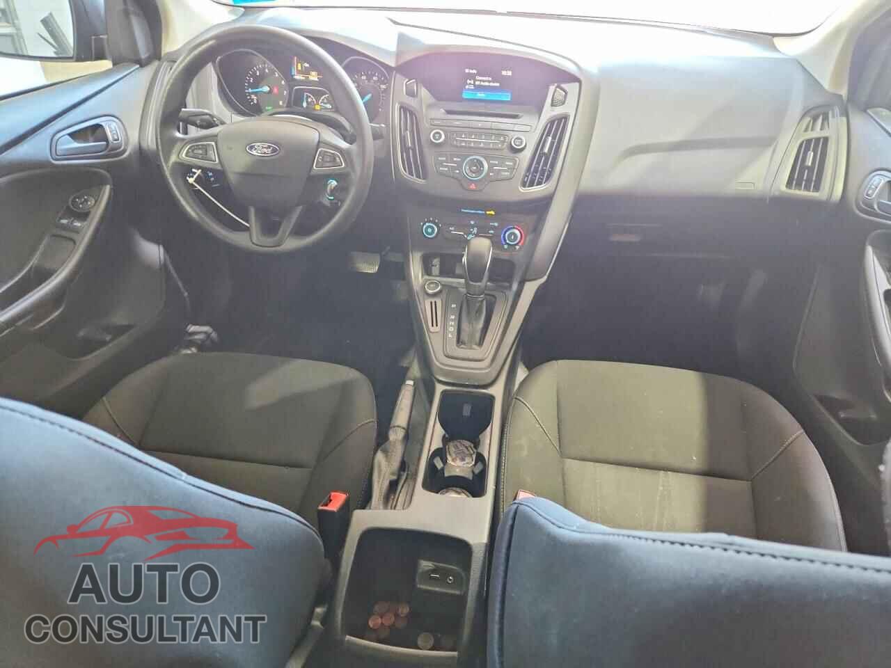 FORD FOCUS 2017 - 1FADP3E21HL301272