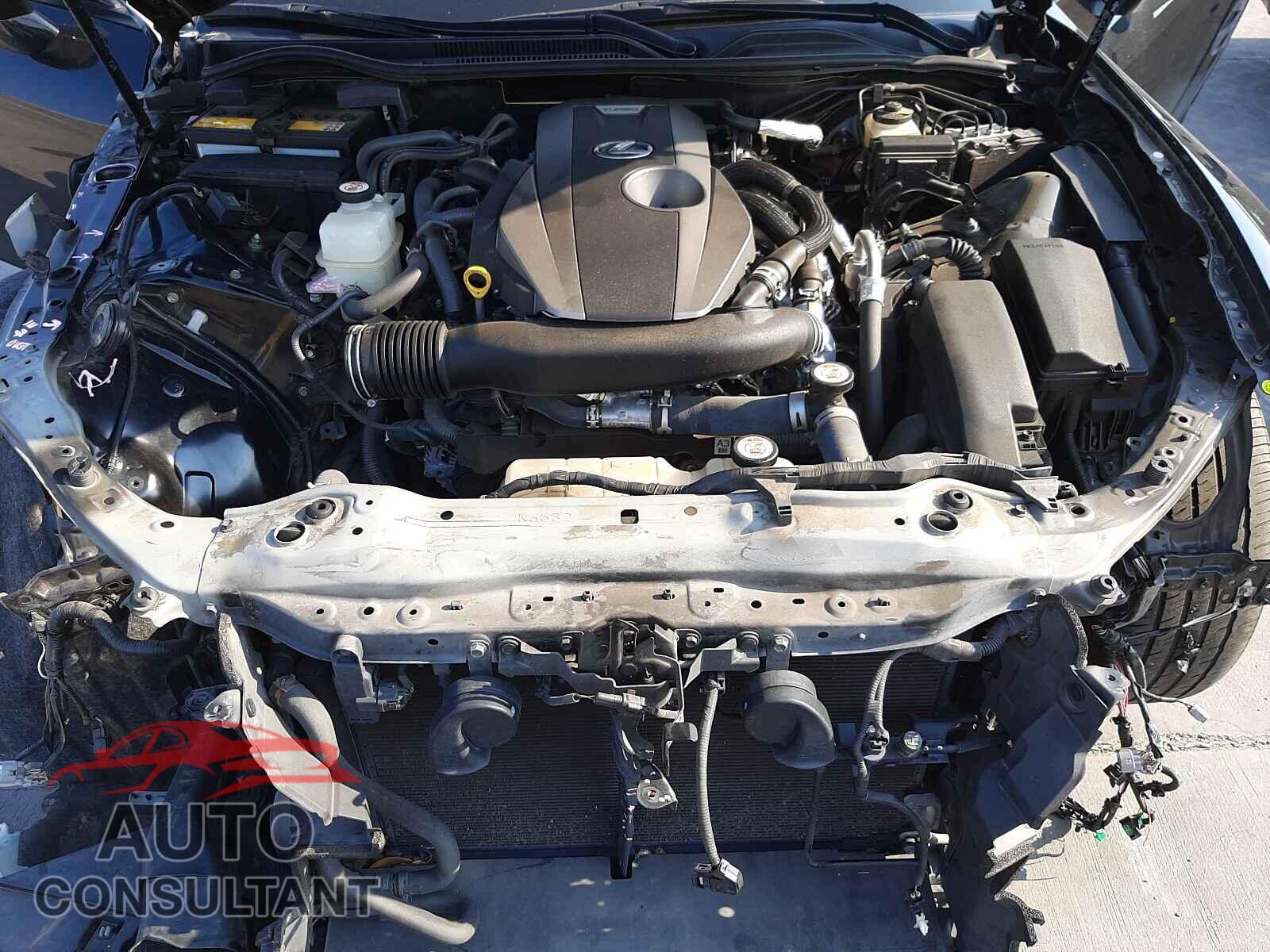 LEXUS RC300 2018 - JTHHA5BC9J5007990