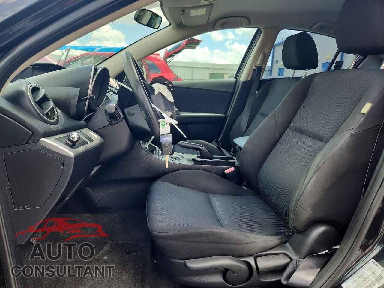 MAZDA 3 2011 - JM1BL1VF8B1386375