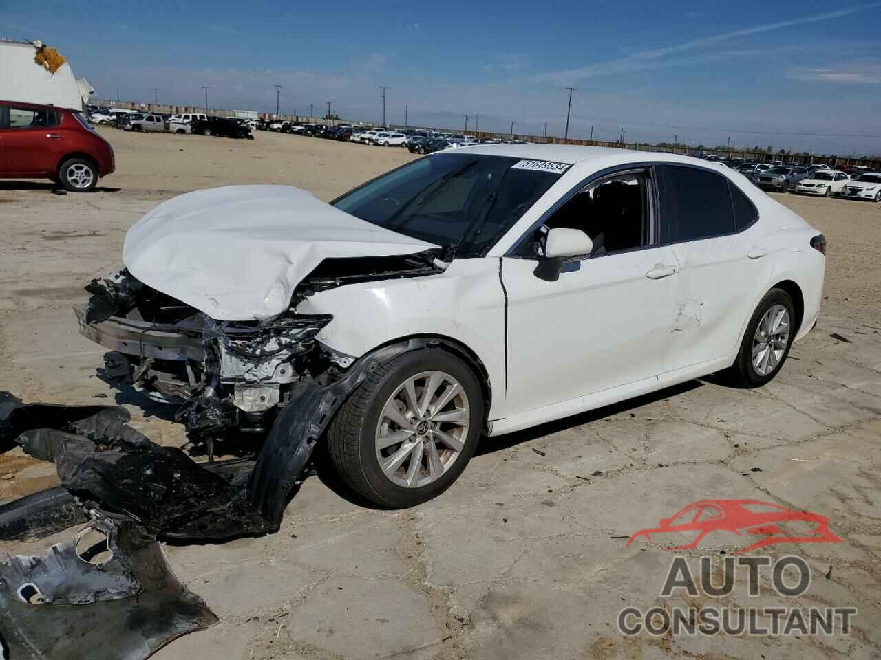 TOYOTA CAMRY 2022 - 4T1R11AK5NU710176