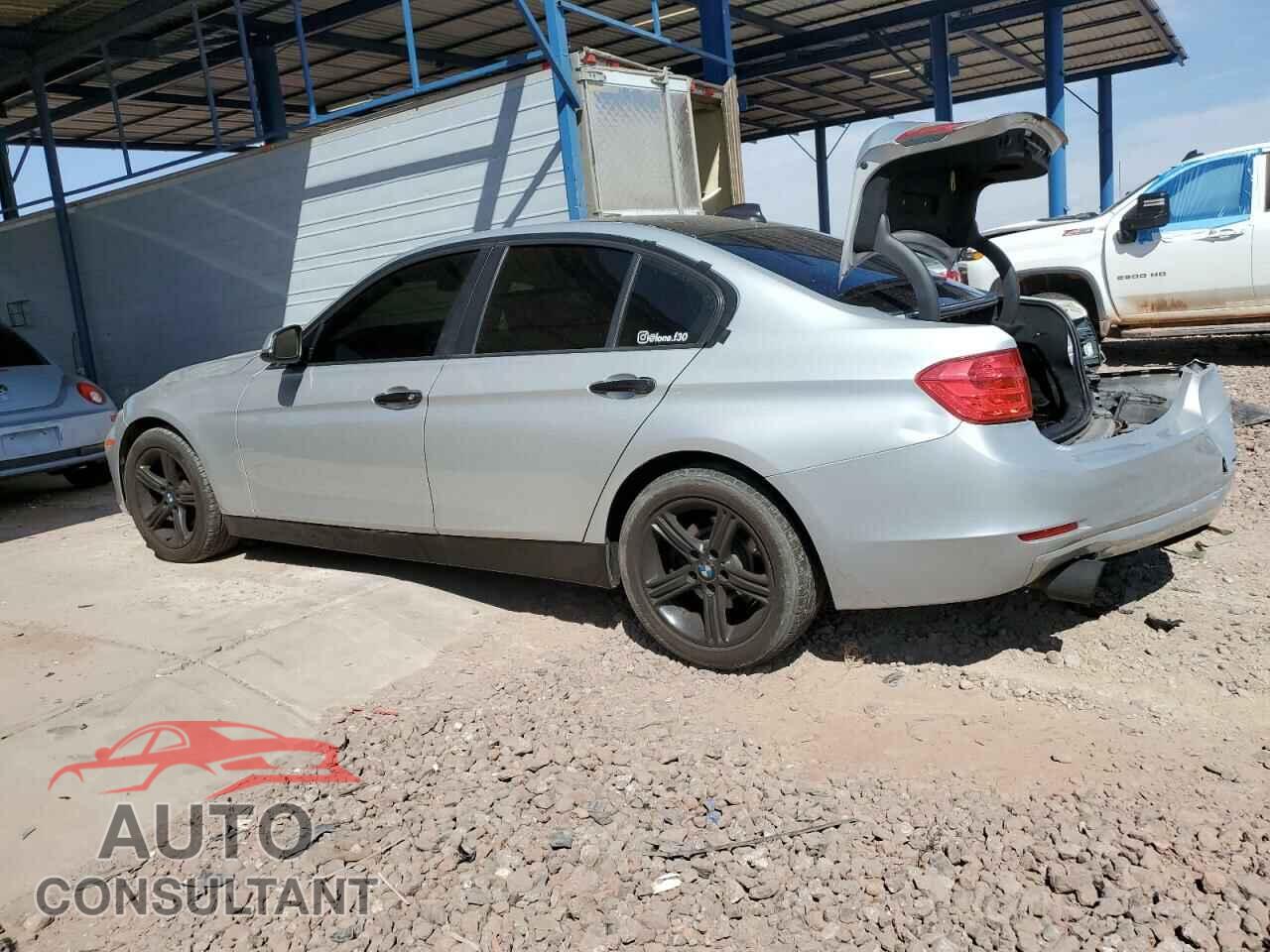 BMW 3 SERIES 2012 - WBA3C1C59CA697083
