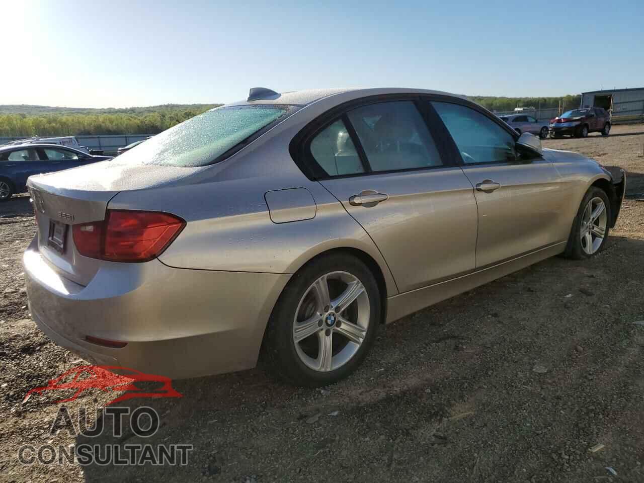 BMW 3 SERIES 2013 - WBA3B5C57DF592525