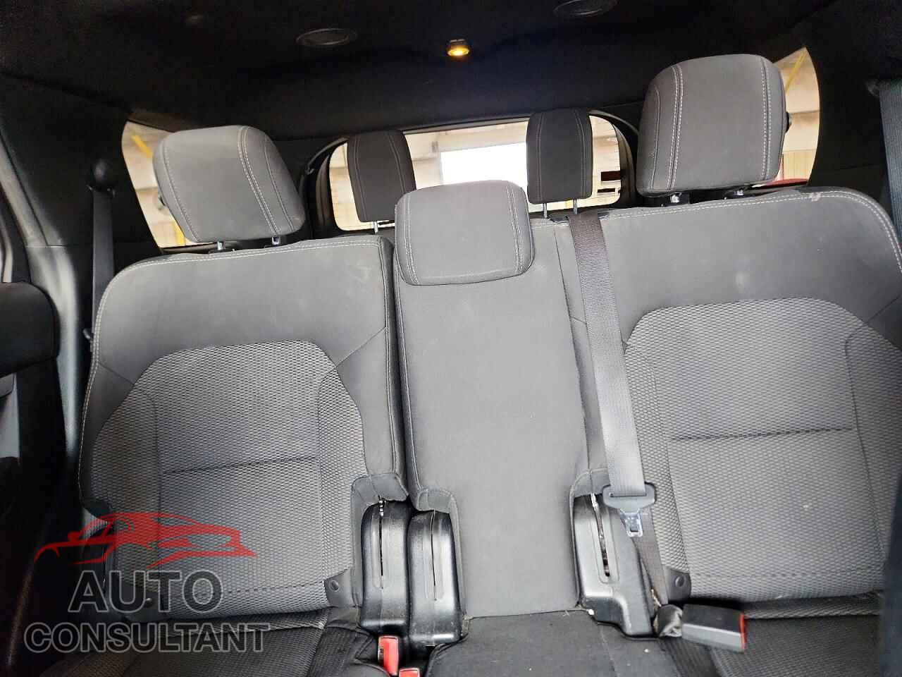 FORD EXPLORER 2017 - 1FM5K7D85HGC63575