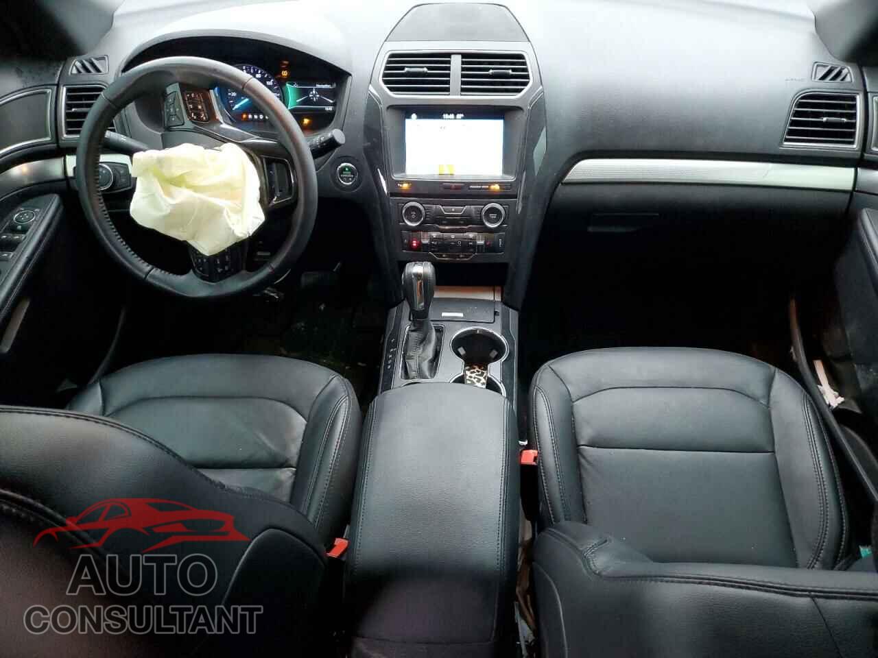 FORD EXPLORER 2018 - 1FM5K7D88JGB65131