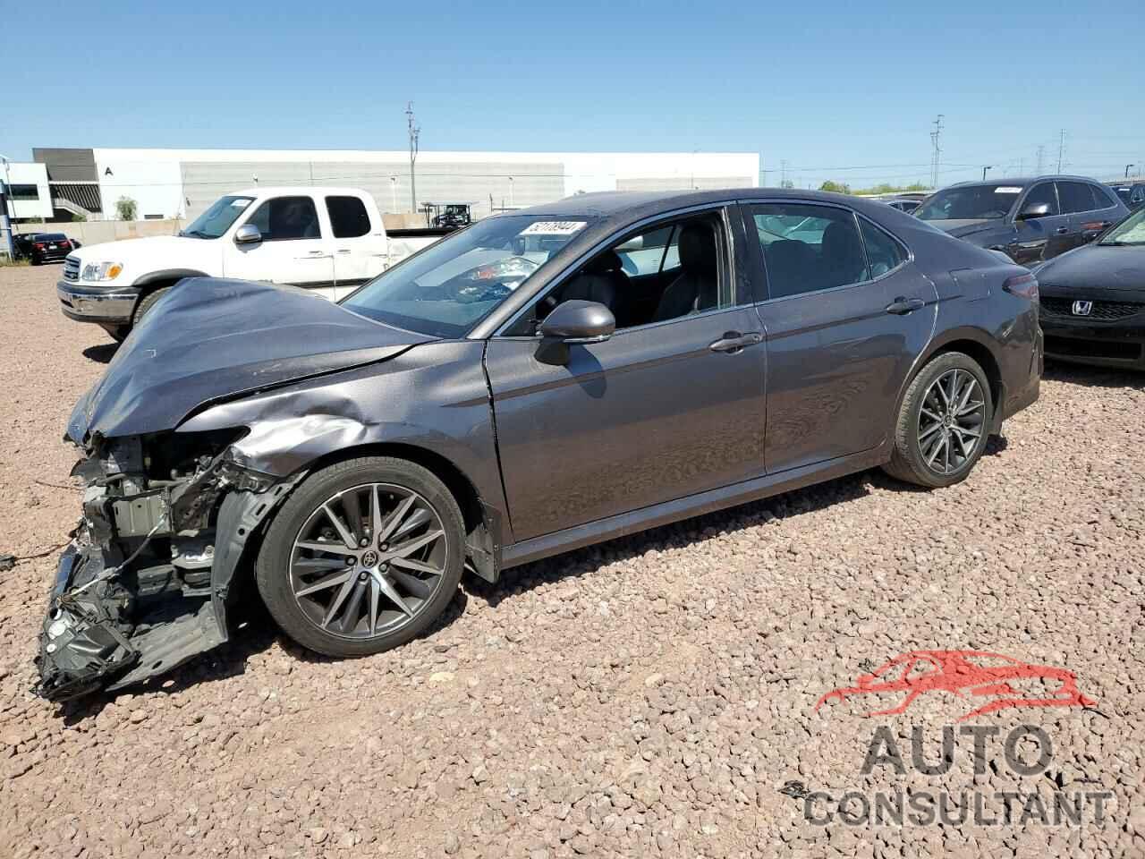 TOYOTA CAMRY 2022 - 4T1F11AK1NU061608