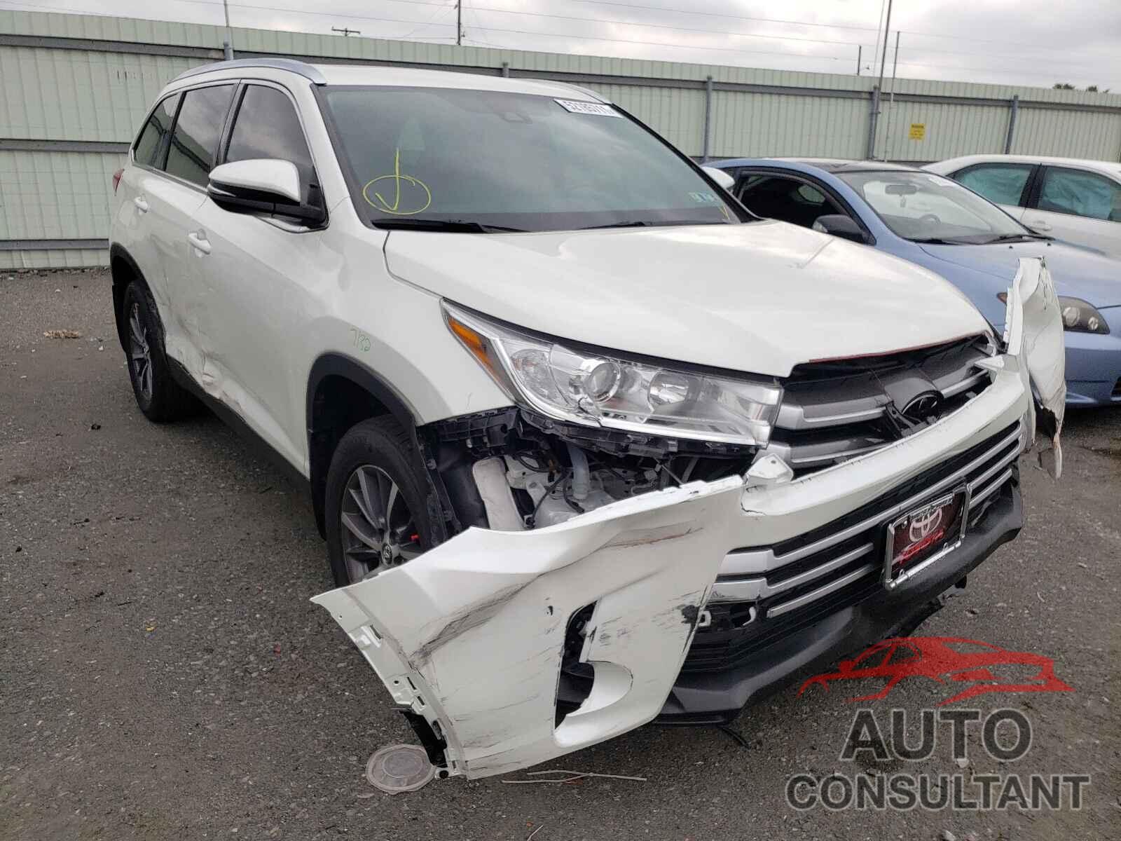 TOYOTA HIGHLANDER 2019 - 5TDJZRFH6KS575375
