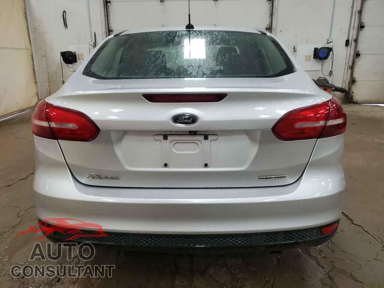 FORD FOCUS 2016 - 1FADP3E20GL244416