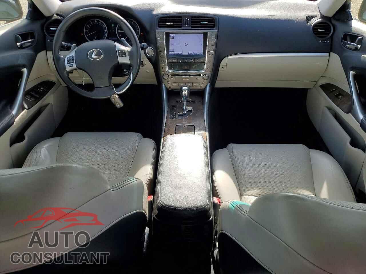 LEXUS IS 2011 - JTHBF5C2XB5145813