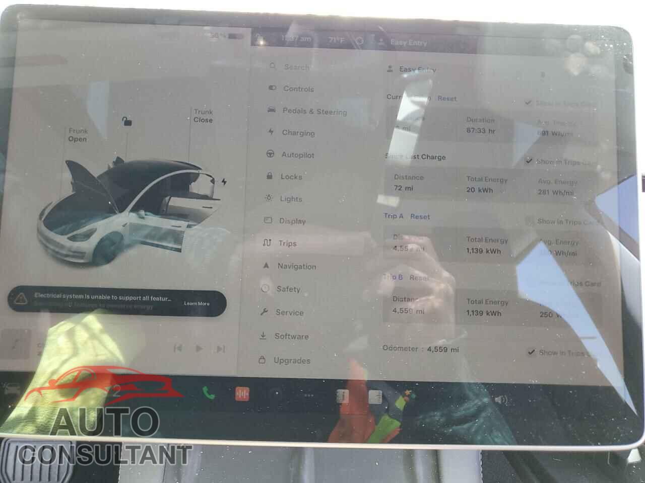 TESLA MODEL 3 2023 - 5YJ3E1EA3PF711533