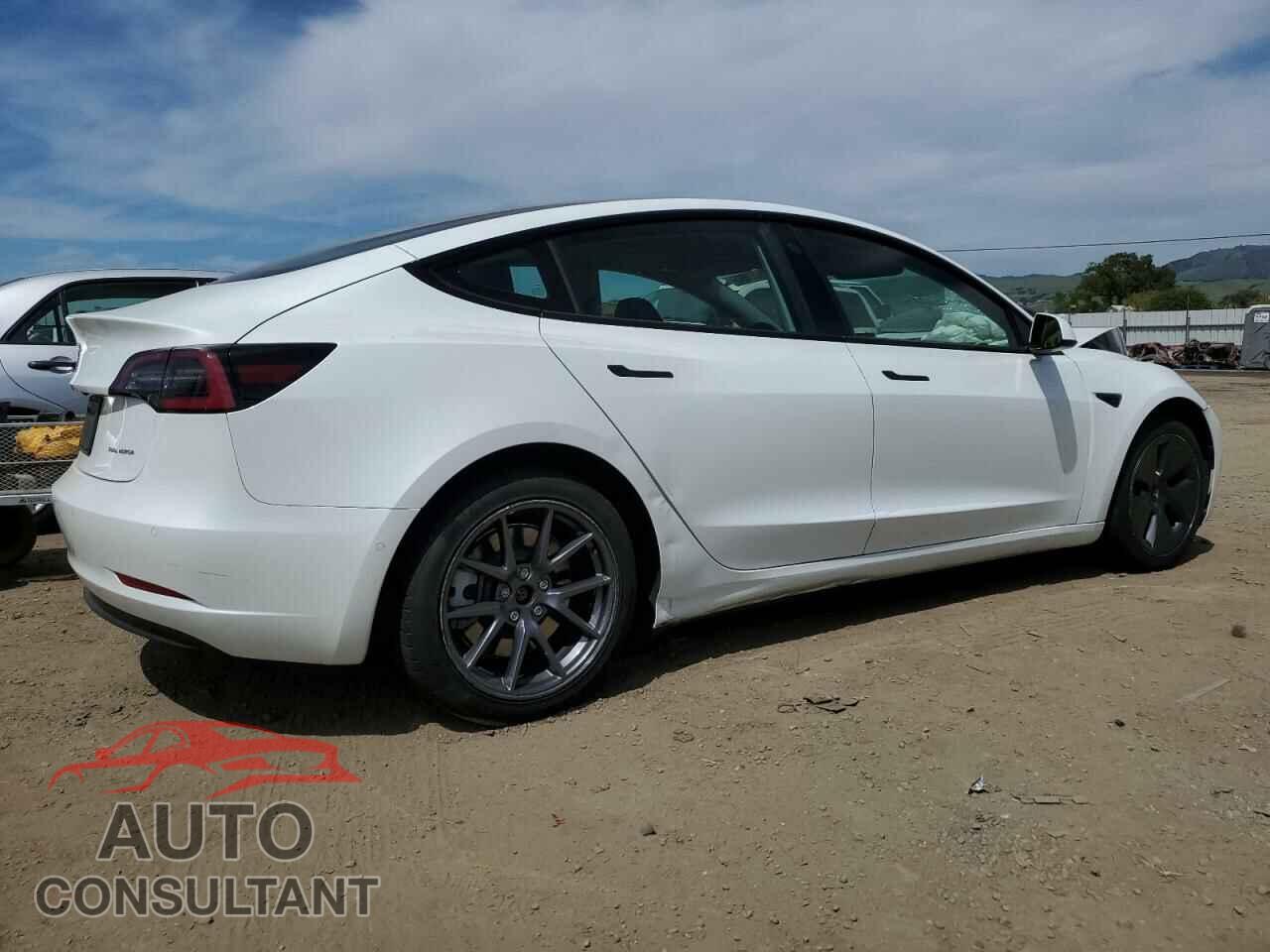 TESLA MODEL 3 2022 - 5YJ3E1EB6NF185002