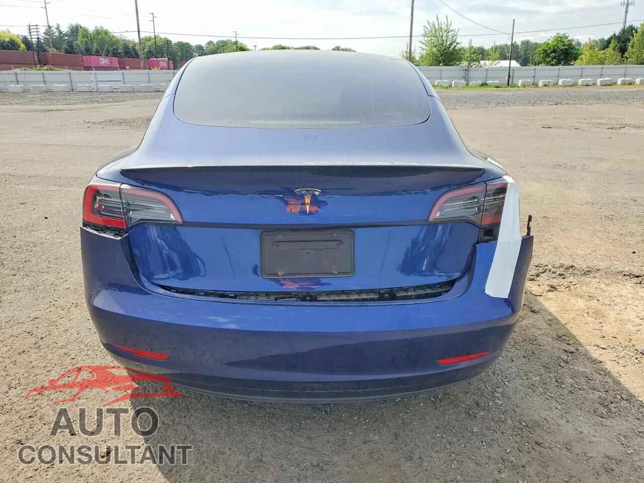 TESLA MODEL 3 2023 - 5YJ3E1EA5PF677577