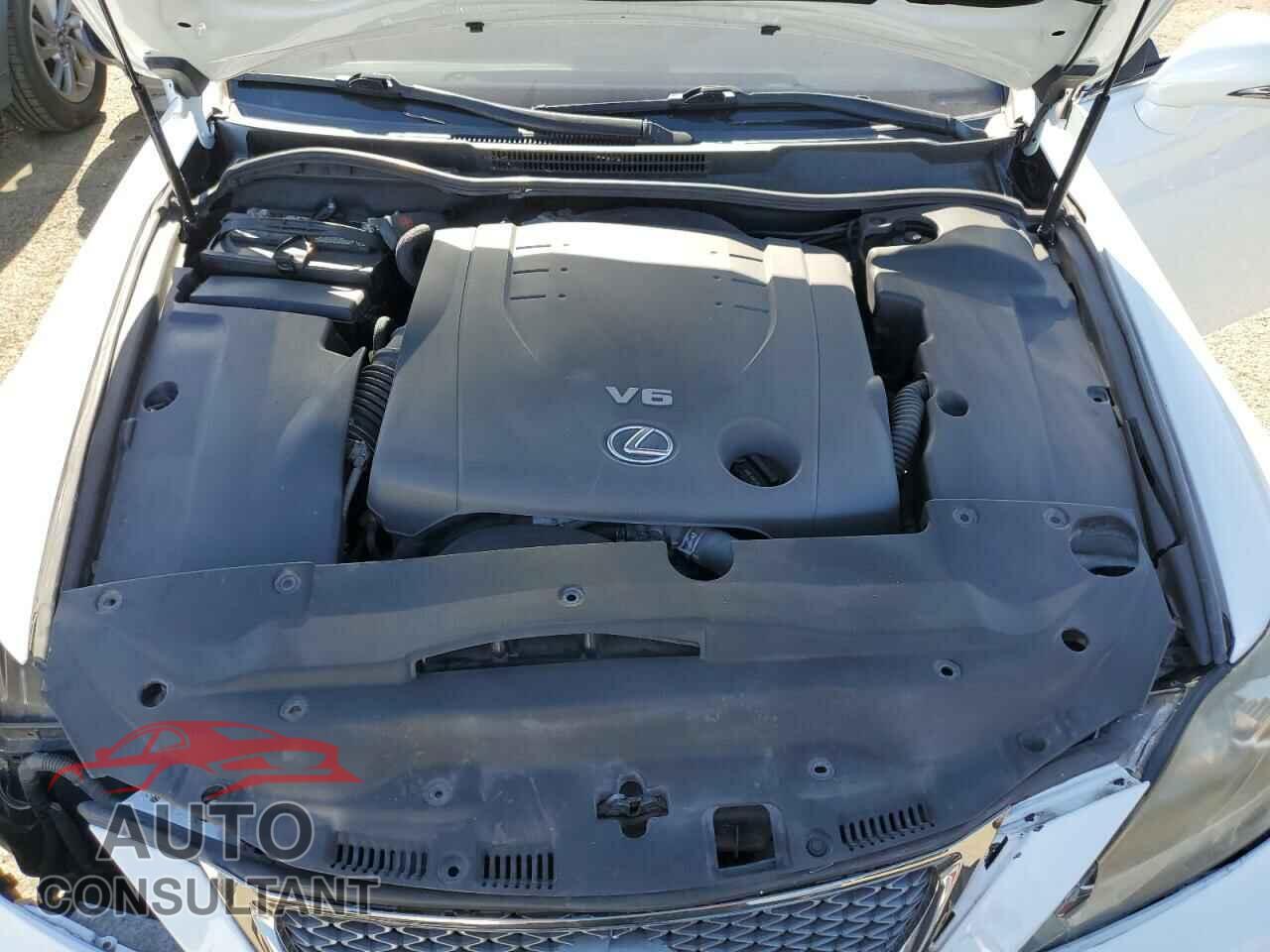 LEXUS IS 2012 - JTHBF5C2XC5167103