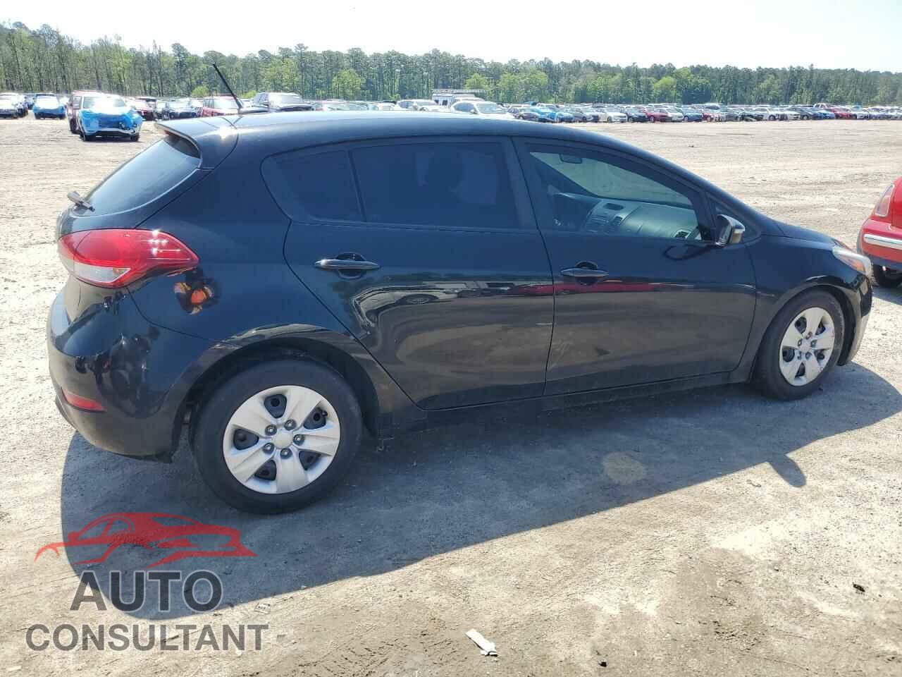 KIA FORTE 2017 - KNAFK5A82H5717839