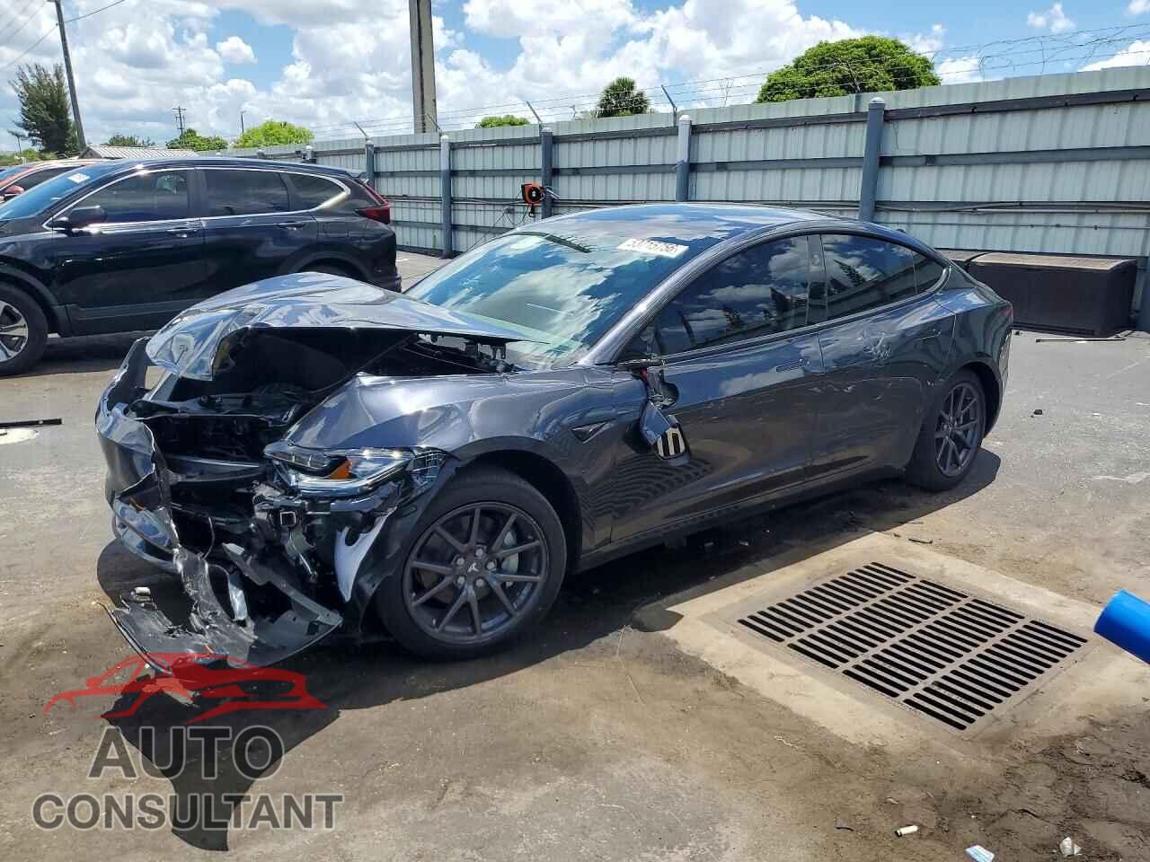 TESLA MODEL 3 2026 - 5YJ3E1EA1TF160870