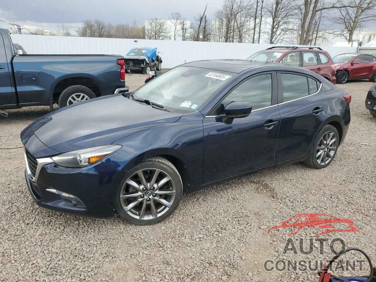 MAZDA 3 2018 - 3MZBN1W38JM190398