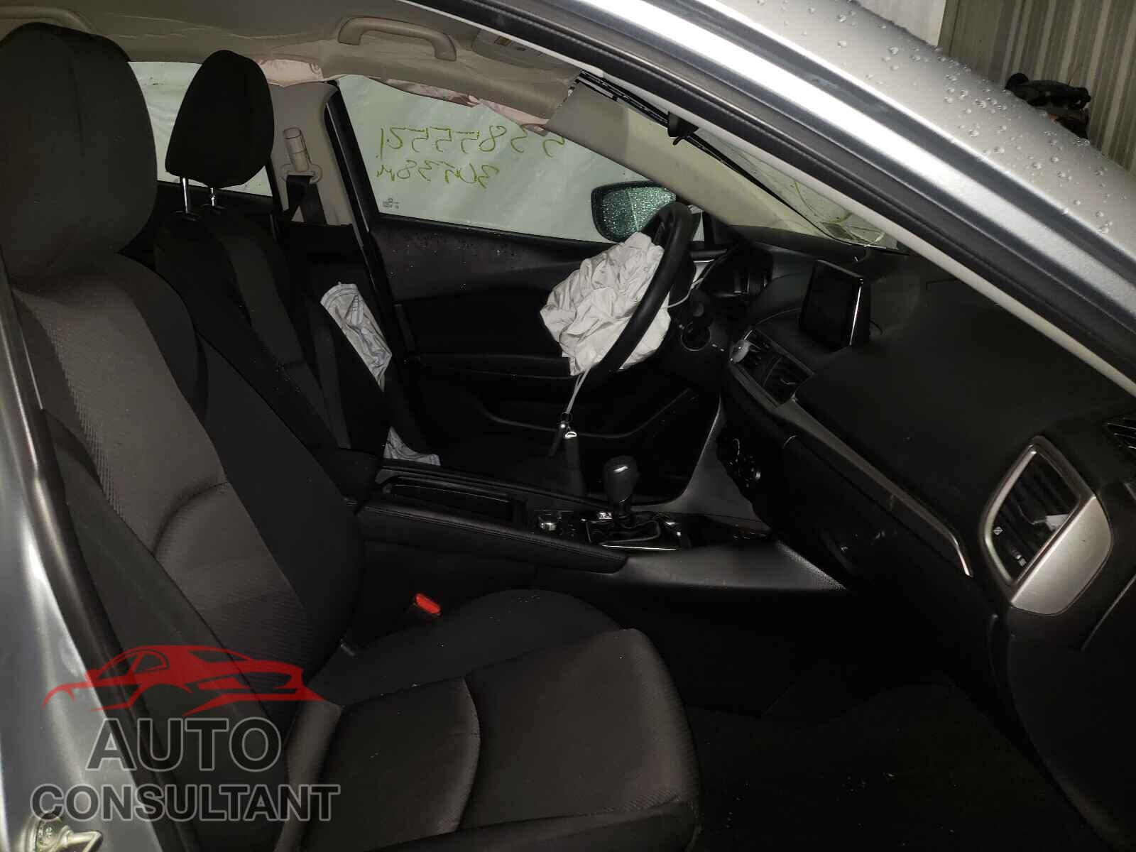 MAZDA 3 2017 - 3MZBN1U71HM110956