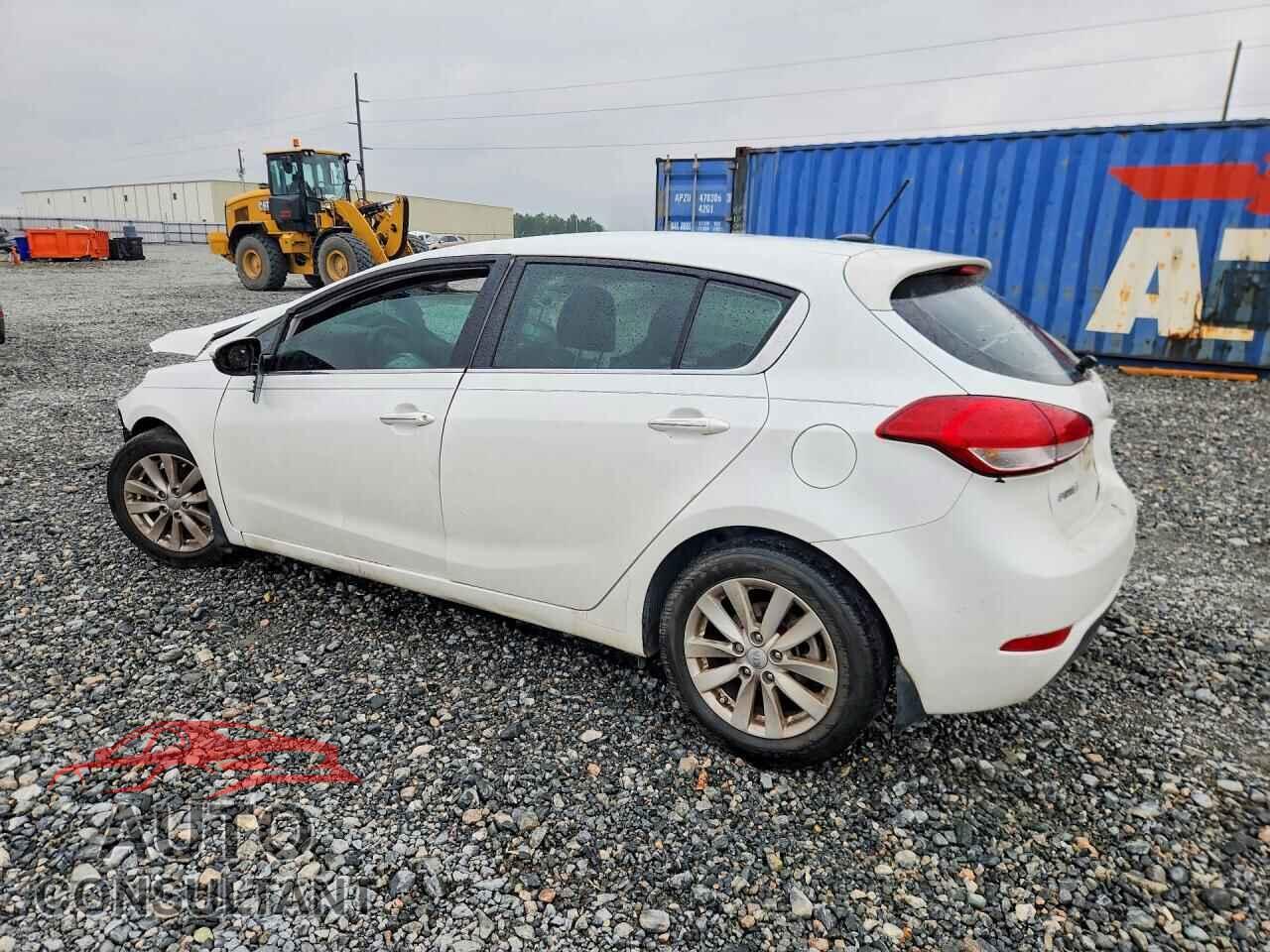 KIA FORTE 2015 - KNAFX5A83F5267181