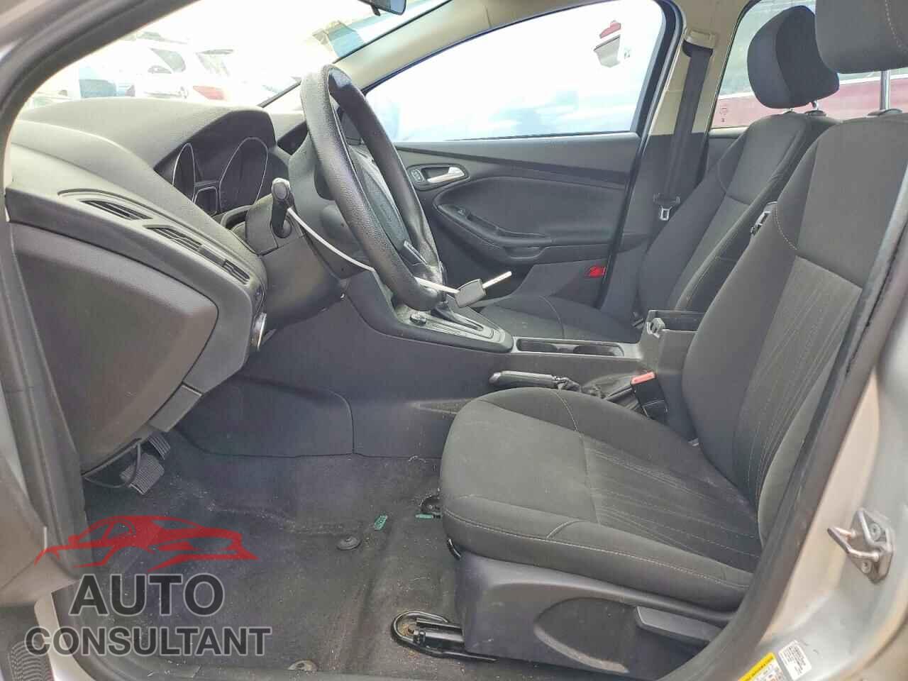 FORD FOCUS 2016 - 1FADP3F29GL330757