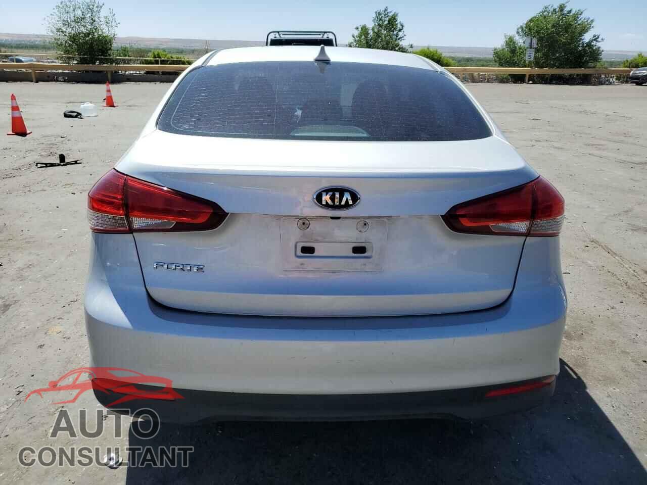 KIA FORTE 2017 - 3KPFL4A76HE123843