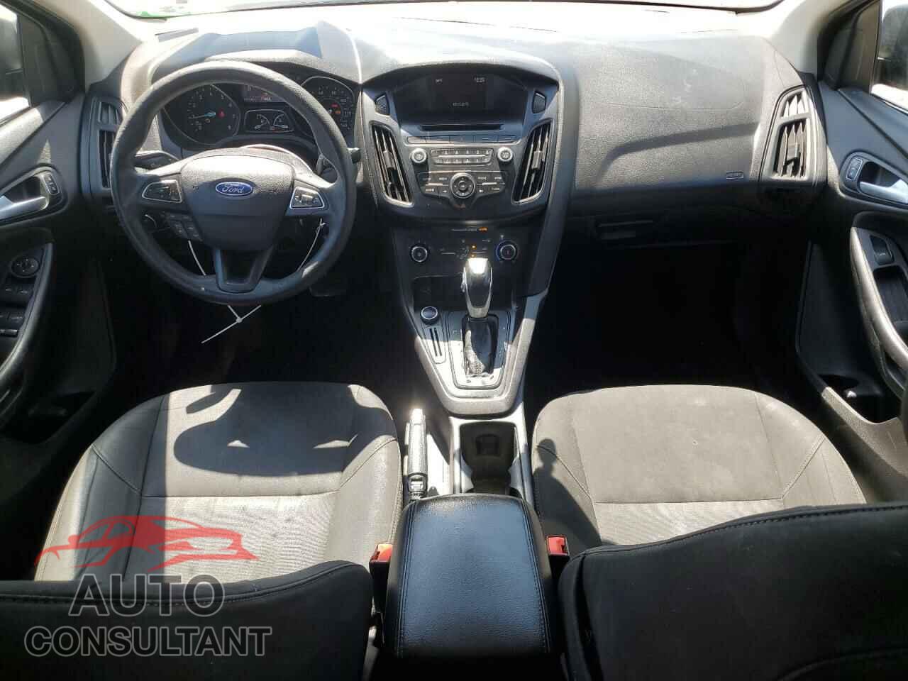 FORD FOCUS 2015 - 1FADP3F23FL317131