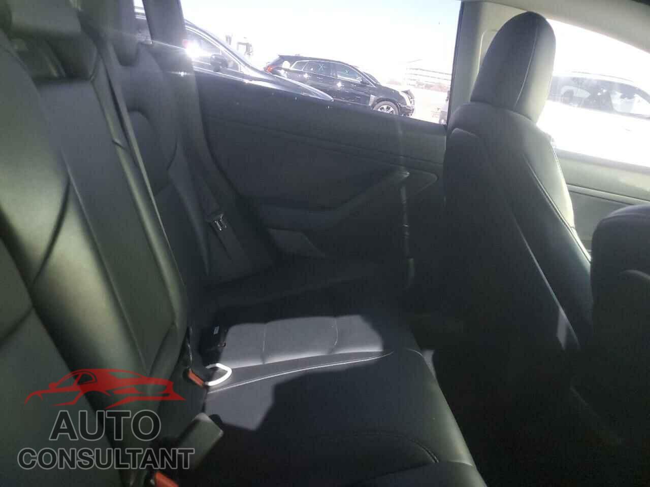 TESLA MODEL 3 2020 - 5YJ3E1EA5LF633069