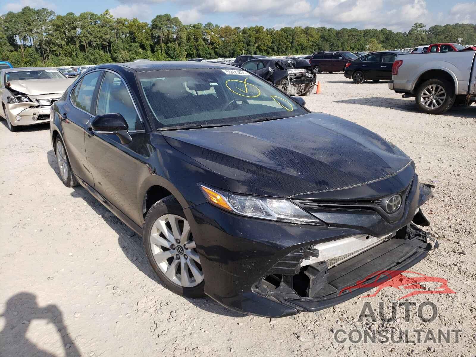 TOYOTA CAMRY 2018 - 4T1B11HK6JU095560