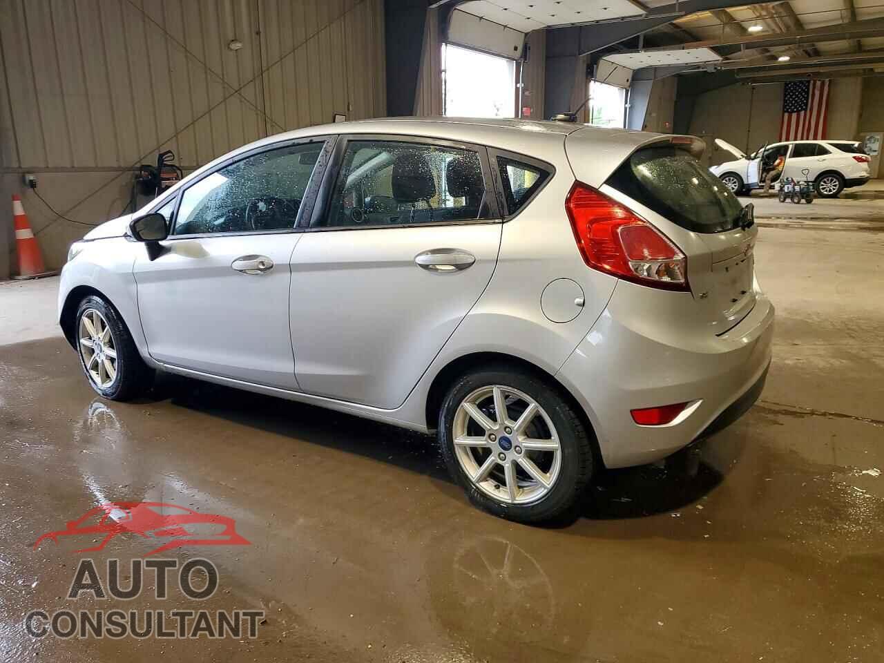 FORD FIESTA 2019 - 3FADP4EJ8KM125369