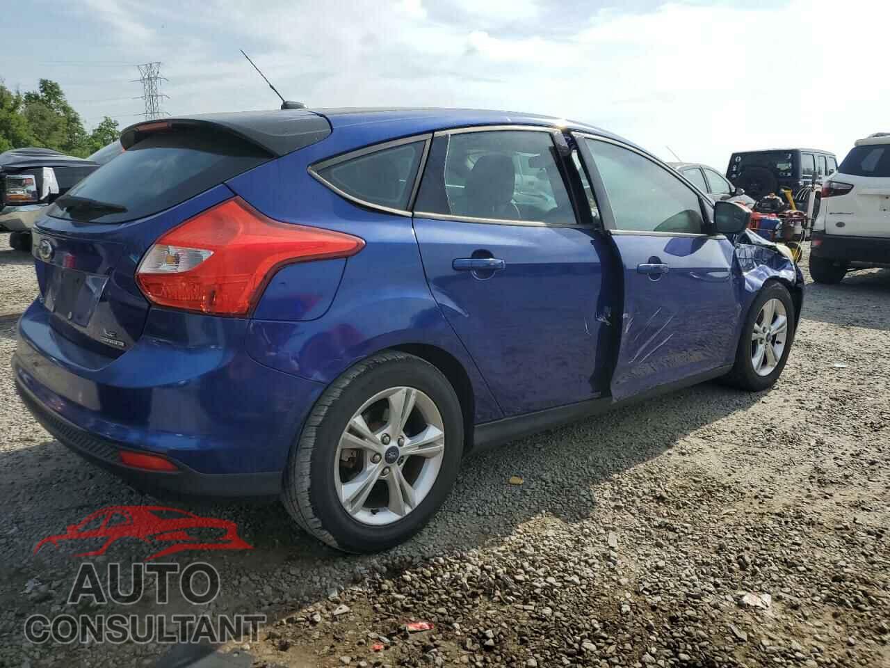FORD FOCUS 2012 - 1FAHP3K26CL365807