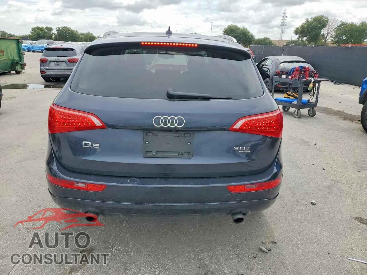 AUDI Q5 2012 - WA1LFAFP2CA057122