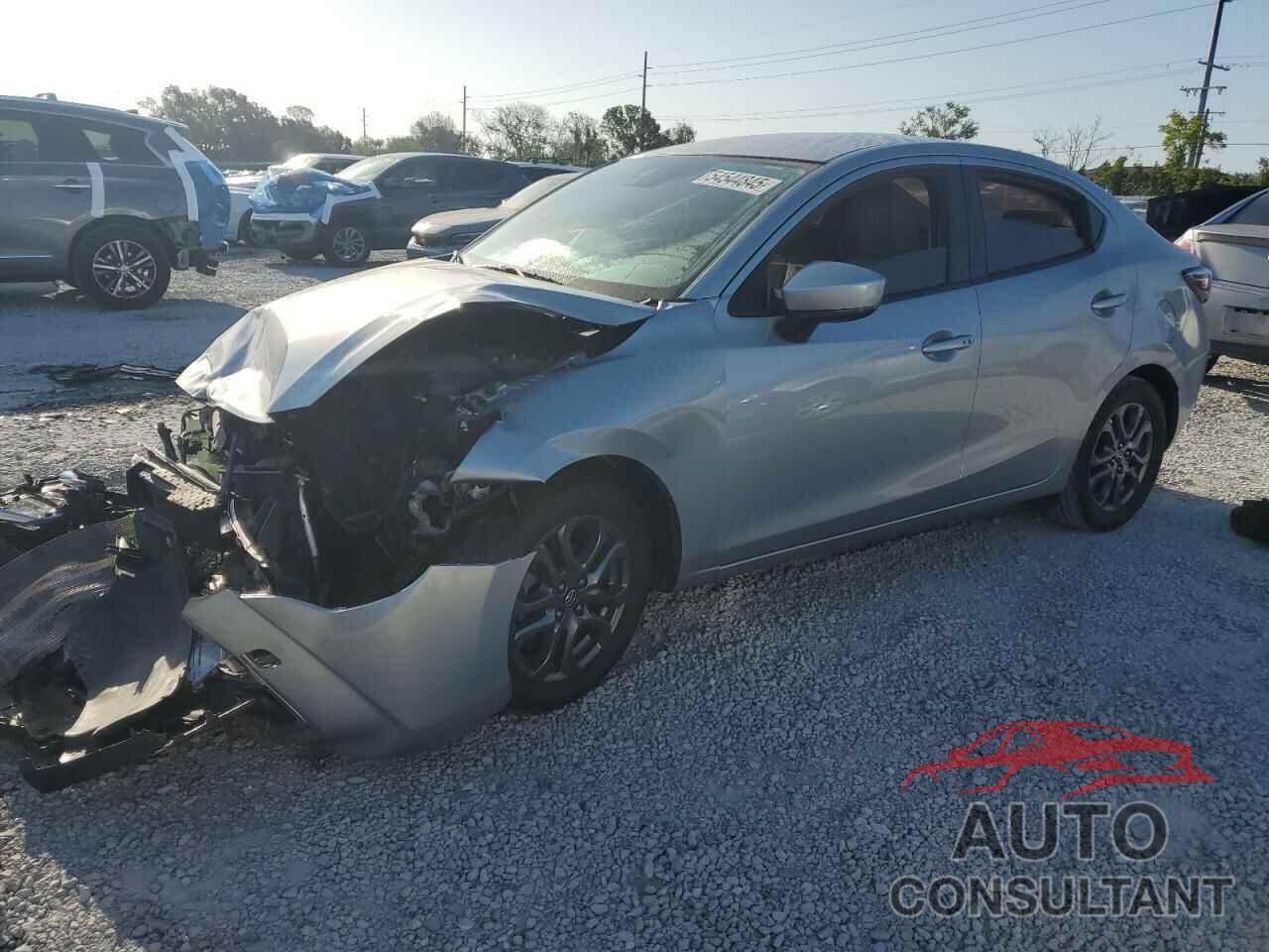 TOYOTA YARIS 2019 - 3MYDLBYV9KY528201