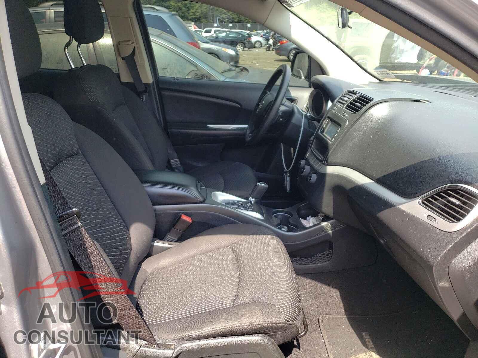 DODGE JOURNEY 2017 - 3C4PDCBG2HT589310
