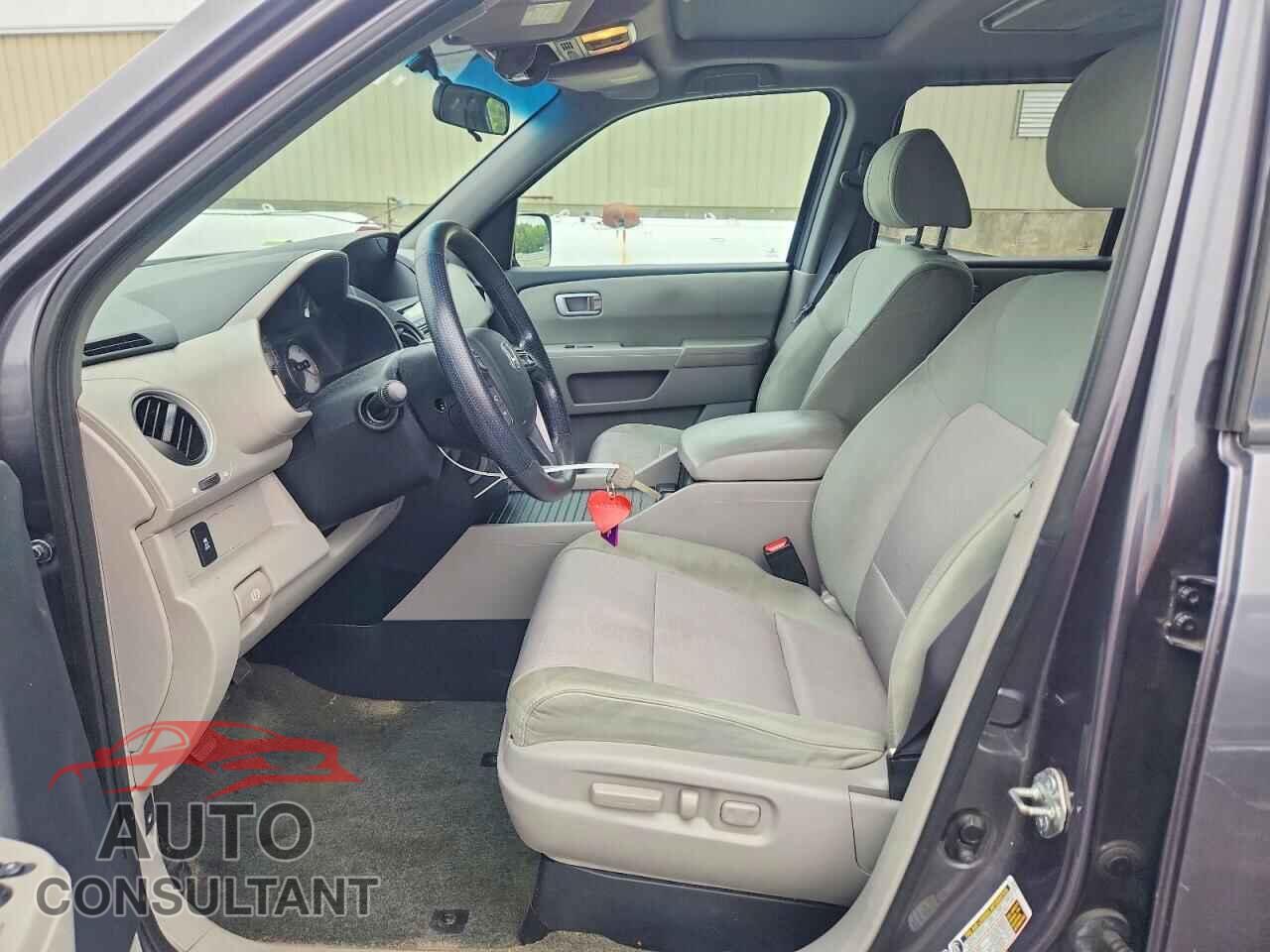 HONDA PILOT 2015 - 5FNYF4H36FB058860