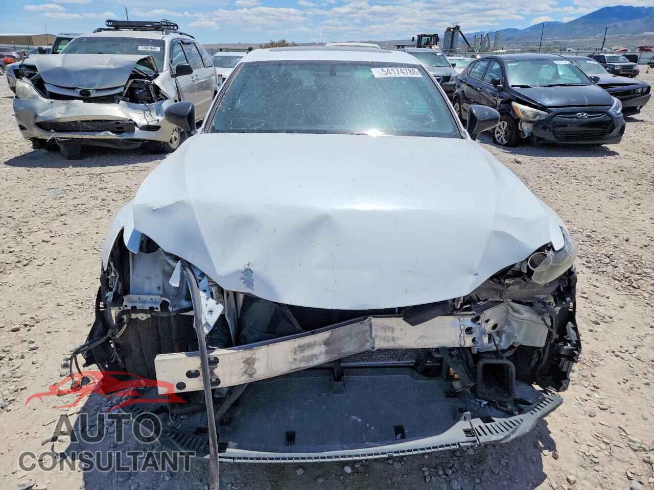 LEXUS IS 2015 - JTHCF1D24F5022994