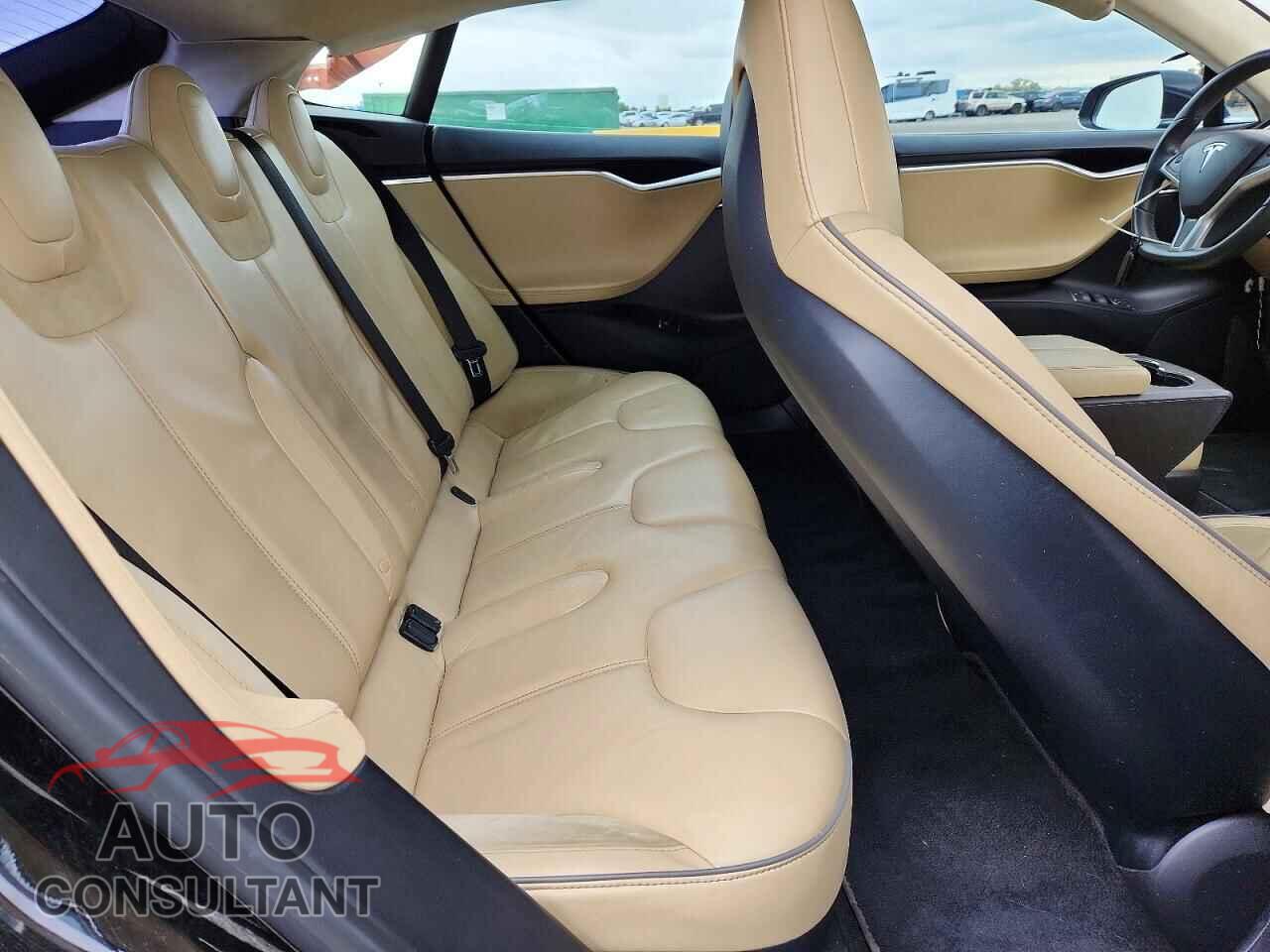 TESLA MODEL S 2013 - 5YJSA1DP4DFP13638