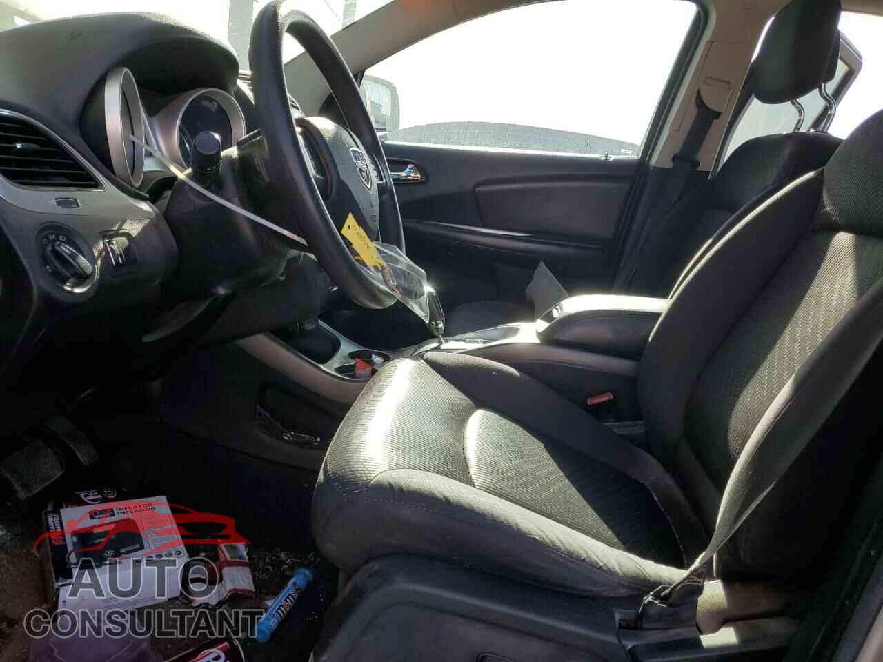 DODGE JOURNEY 2012 - 3C4PDCBG3CT392316