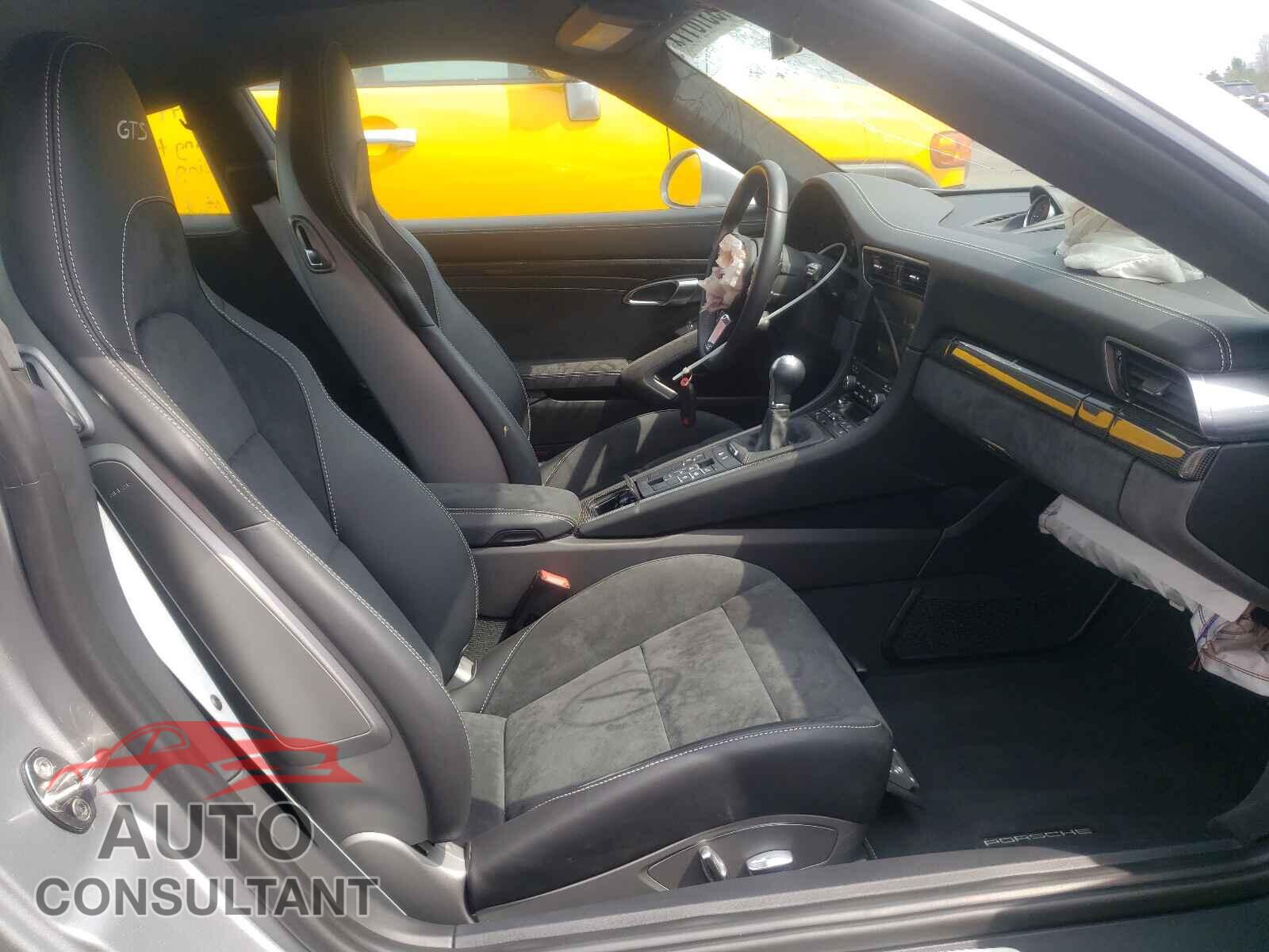 PORSCHE 911 2018 - WP0AB2A97JS123971