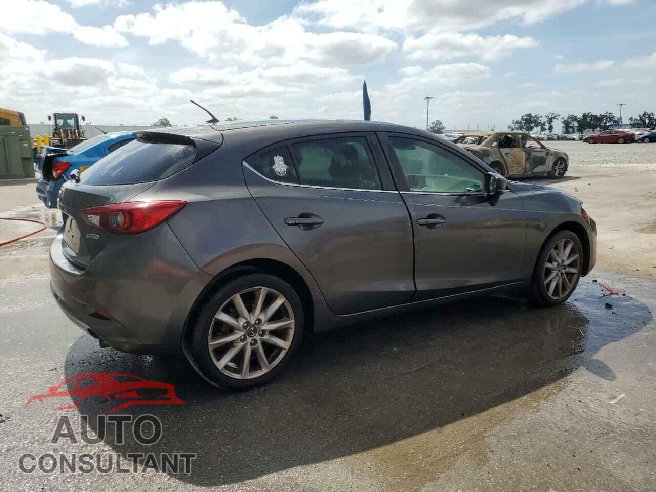 MAZDA 3 2017 - 3MZBN1L75HM118317