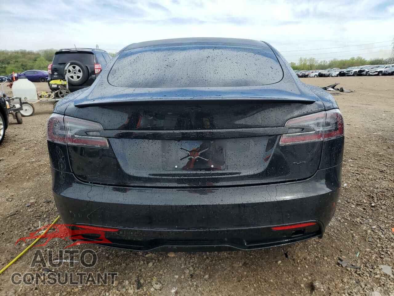 TESLA MODEL S 2021 - 5YJSA1E6XMF456295