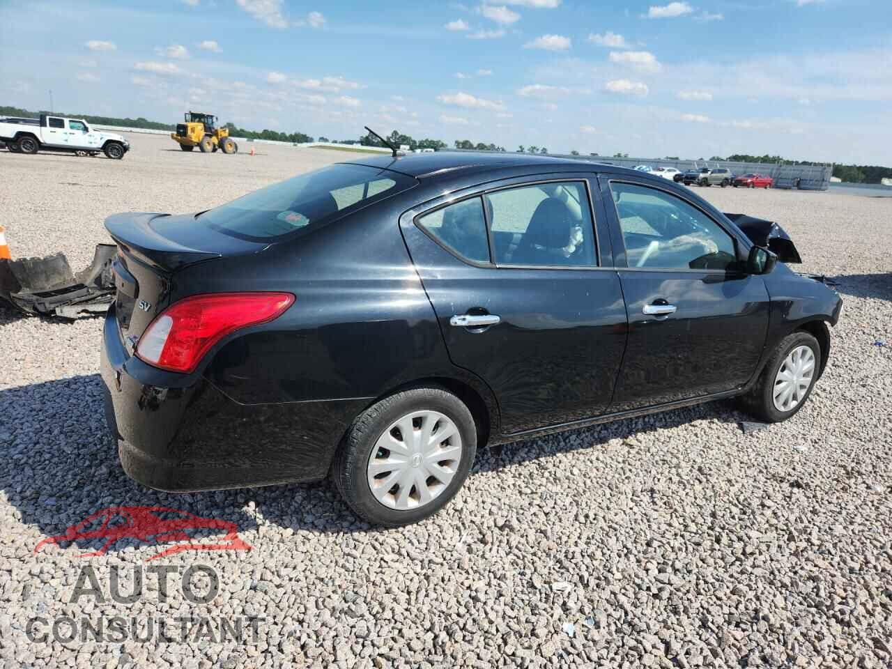 NISSAN VERSA 2016 - 3N1CN7AP7GL807652