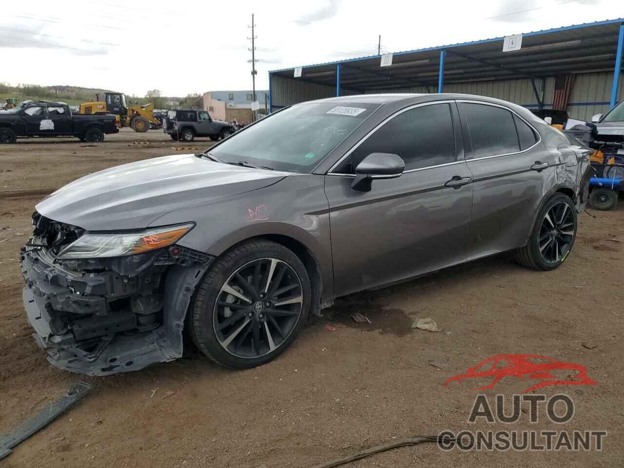 TOYOTA CAMRY 2018 - 4T1B61HK2JU033624