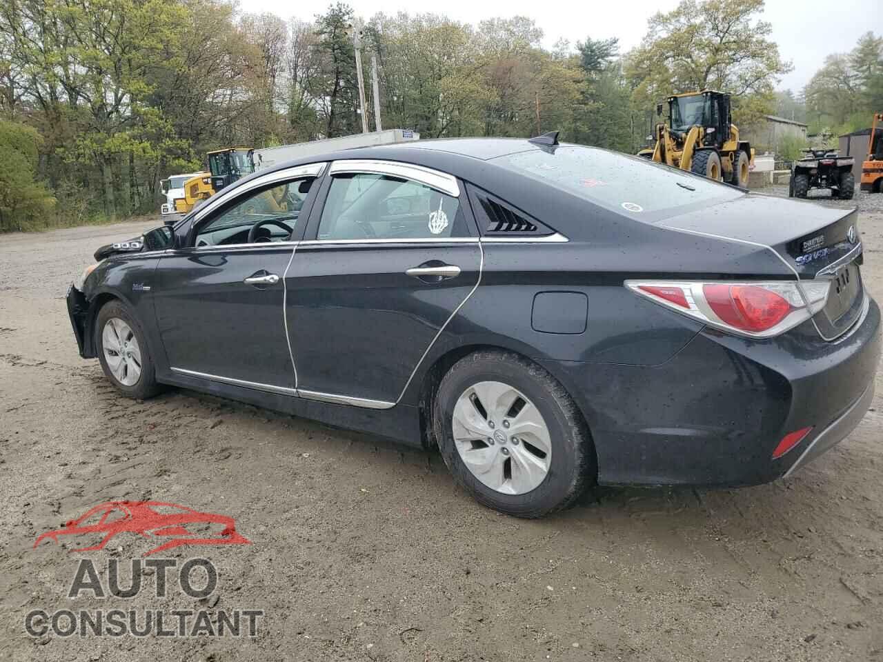 HYUNDAI SONATA 2015 - KMHEC4A42FA139213
