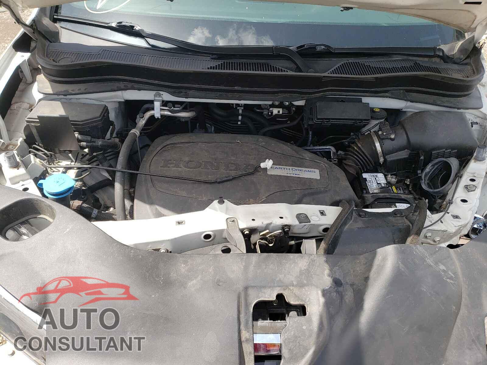 HONDA RIDGELINE 2018 - 5FPYK3F71JB009786