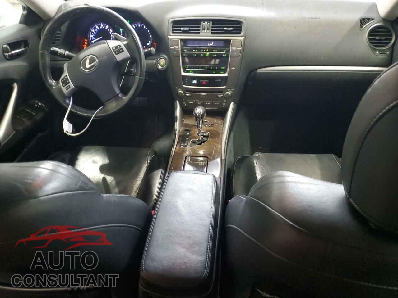 LEXUS IS 2012 - JTHCF5C29C5053856